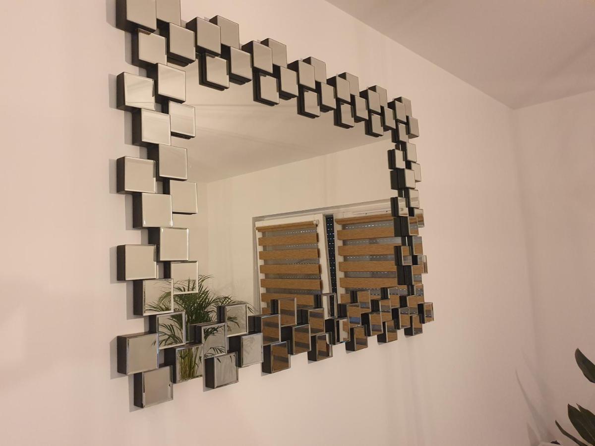 Apartament Number One Nova Wozownia Лешно Экстерьер фото